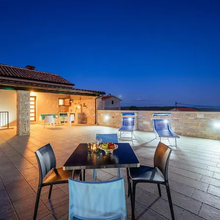 Nyaraló By Interhome *