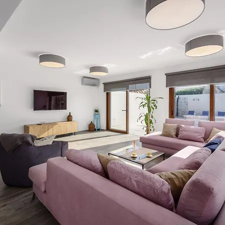 By Interhome Nyaraló