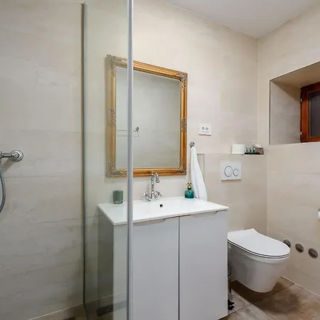 Nyaraló By Interhome *